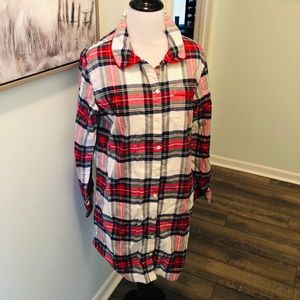 Vineyard vines plaid shirt